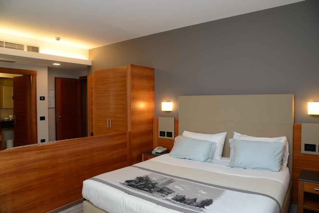 Albergo Roma, BW Signature Collection Καστελφράνκο Βένετο Εξωτερικό φωτογραφία